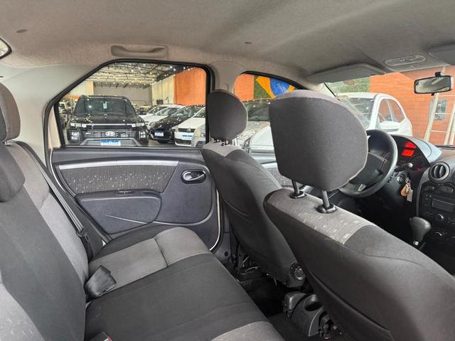 RENAULT LOGAN EXPRESSION 1.6 8V AUT 4P 2013