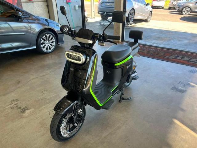 SCOOTER 1000W 2026