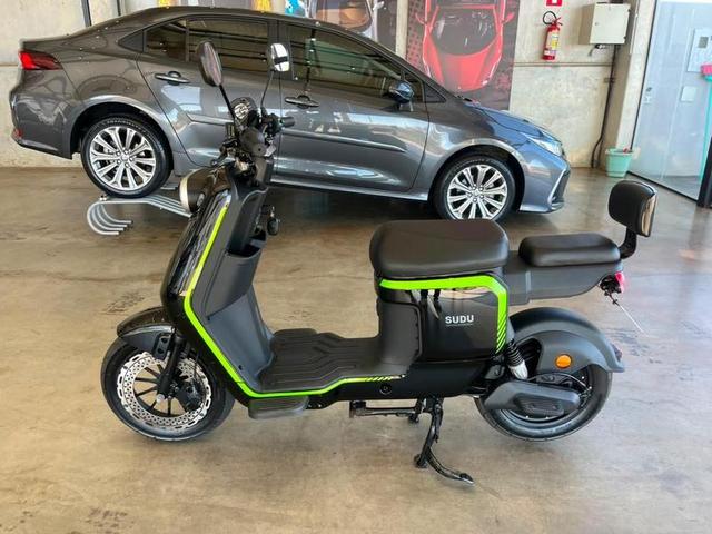 SCOOTER 1000W 2026