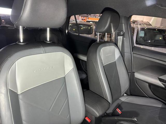 VOLKSWAGEN T CROSS CL TSI 2025