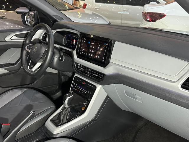VOLKSWAGEN T CROSS CL TSI 2025