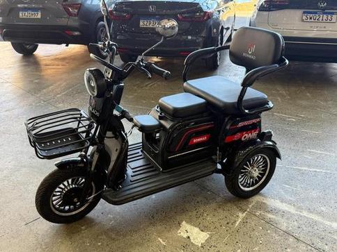 SCOOTER 1000W 2026