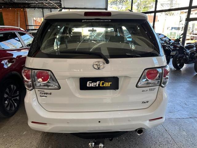TOYOTA HILUX SW4 4X2SR 2015
