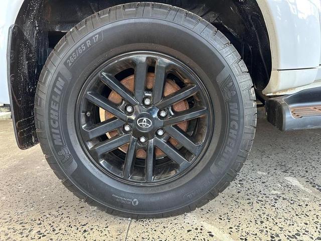 TOYOTA HILUX SW4 4X2SR 2015
