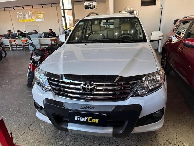 TOYOTA HILUX SW4 4X2SR 2015