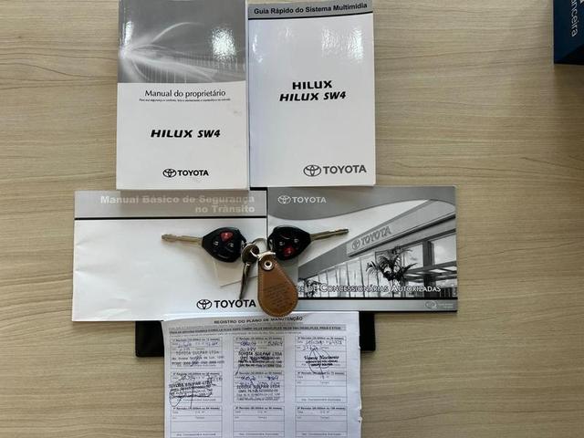 TOYOTA HILUX SW4 4X2SR 2015