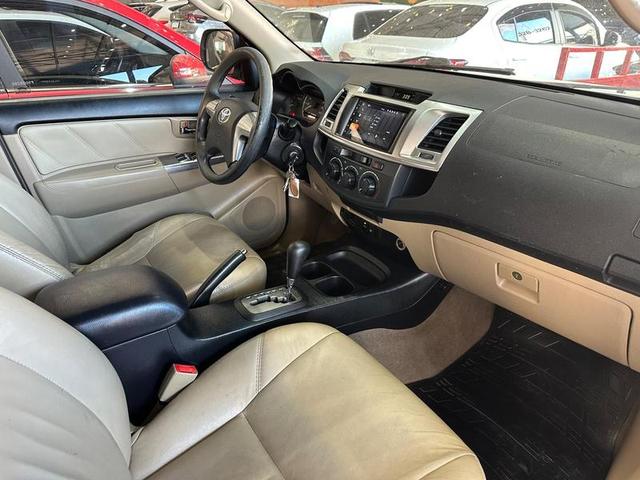 TOYOTA HILUX SW4 4X2SR 2015