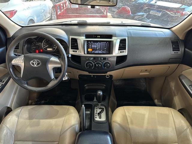 TOYOTA HILUX SW4 4X2SR 2015