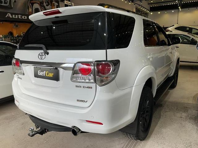 TOYOTA HILUXSW4 SRV4X4 2012