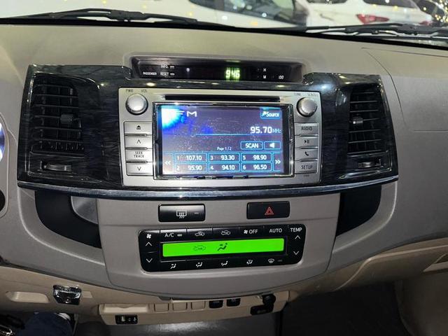 TOYOTA HILUXSW4 SRV4X4 2012