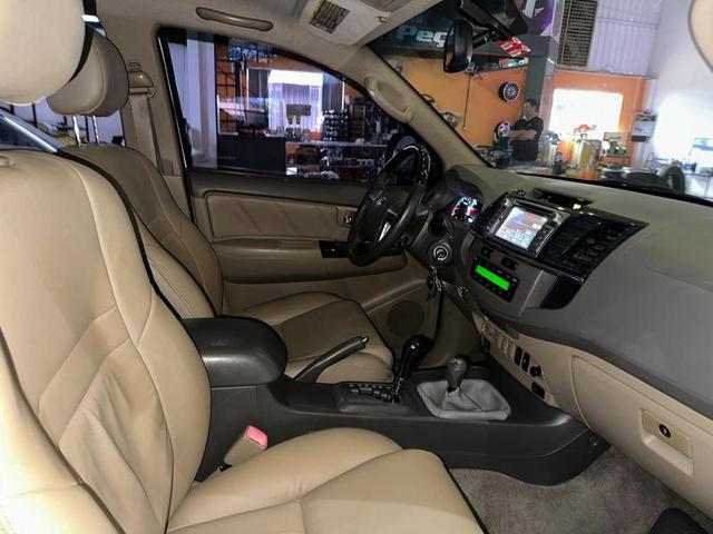 TOYOTA HILUXSW4 SRV4X4 2012