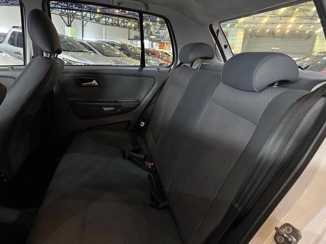 VOLKSWAGEN FOX 1.0 MI TOTAL FLEX 8V 5P 2011