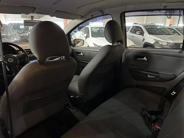 VOLKSWAGEN FOX 1.0 MI TOTAL FLEX 8V 5P 2011