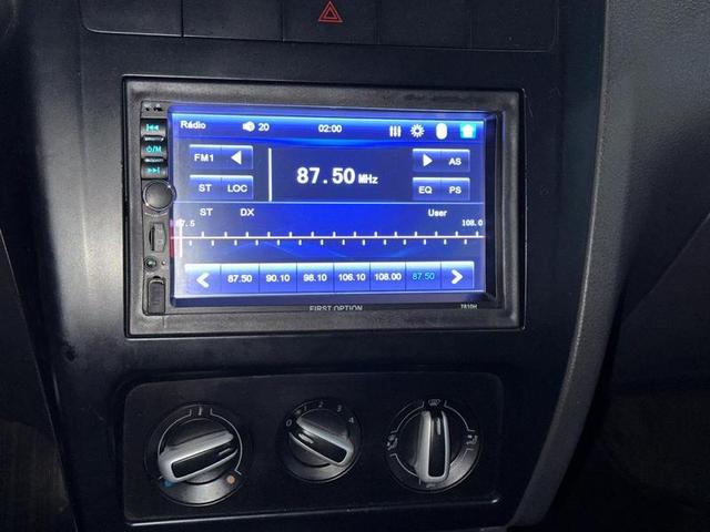 VOLKSWAGEN FOX 1.0 MI TOTAL FLEX 8V 5P 2011