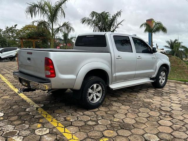 TOYOTA HILUX CD4X4 SRV 2010