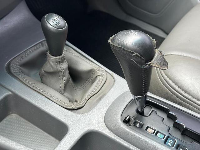 TOYOTA HILUX CD4X4 SRV 2010
