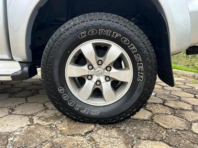 TOYOTA HILUX CD4X4 SRV 2010
