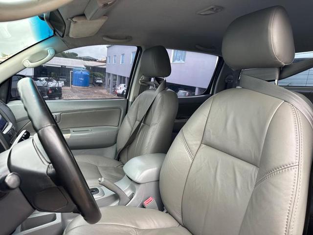 TOYOTA HILUX CD4X4 SRV 2010