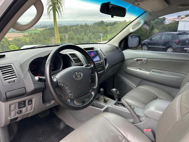 TOYOTA HILUX CD4X4 SRV 2010