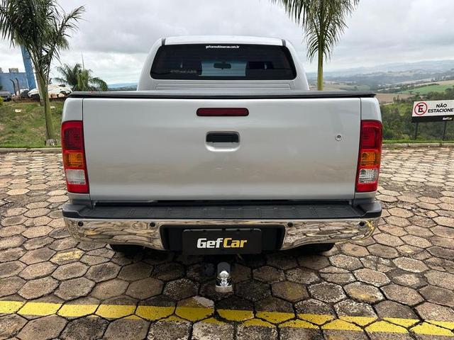 TOYOTA HILUX CD4X4 SRV 2010