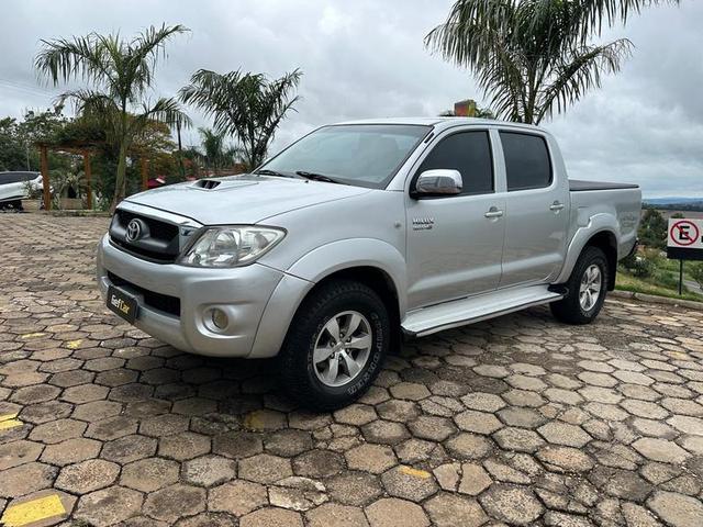 TOYOTA HILUX CD4X4 SRV 2010