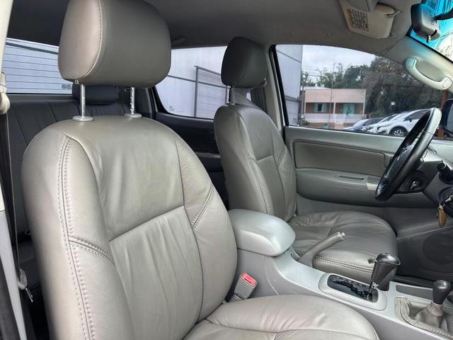 TOYOTA HILUX CD4X4 SRV 2010