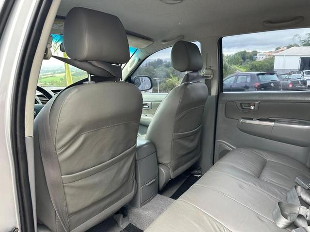 TOYOTA HILUX CD4X4 SRV 2010
