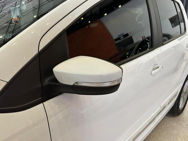 VOLKSWAGEN FOX CONNECT MB 2021