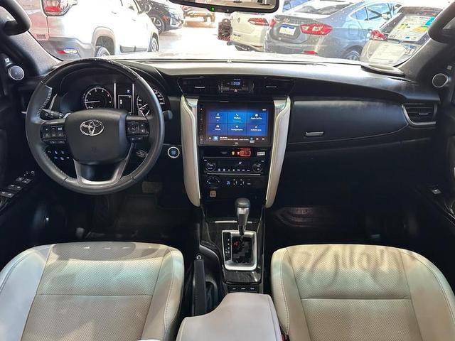 TOYOTA HILUX SWDMDA4MD 2024
