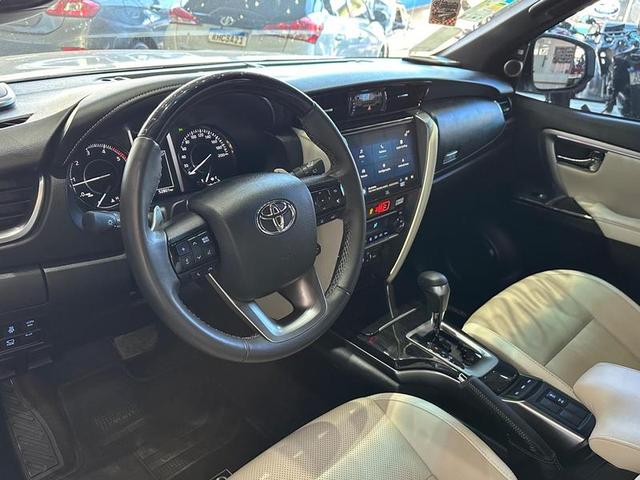 TOYOTA HILUX SWDMDA4MD 2024