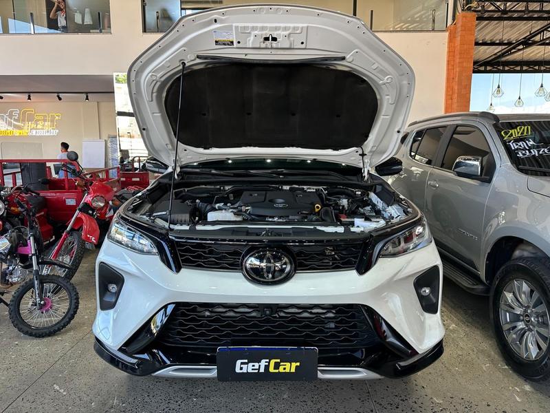 Toyota SW4 Em Wenceslau Braz - foto 3