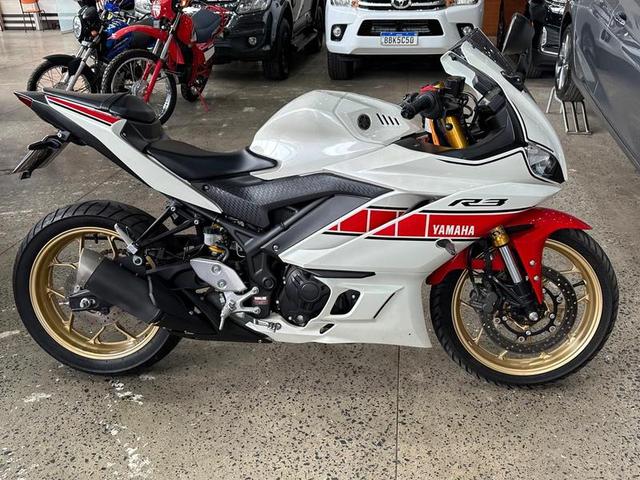 YAMAHA YZF R3 WGP 60TH 2023