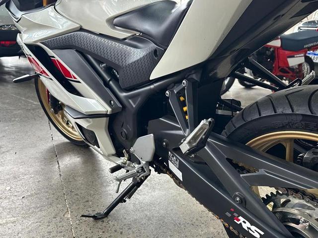 YAMAHA YZF R3 WGP 60TH 2023