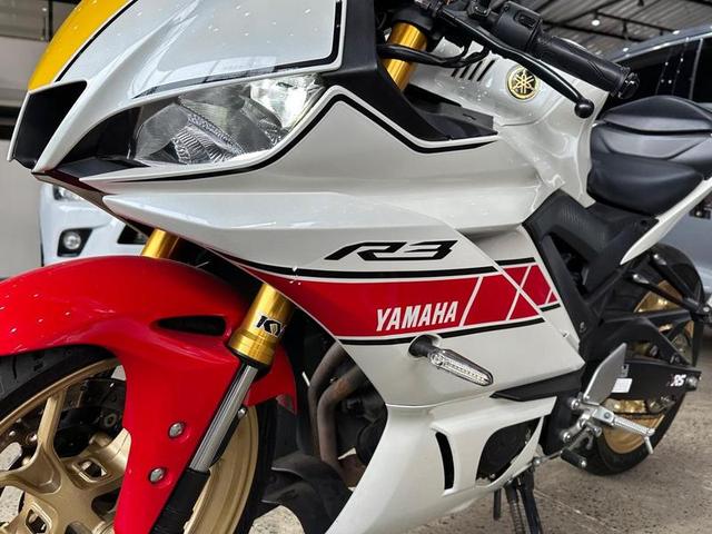 YAMAHA YZF R3 WGP 60TH 2023