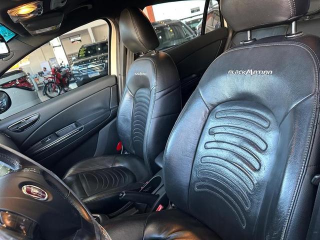 FIAT BRAVO BLACKMOTION 1.8 16V FLEX AUT. 2016