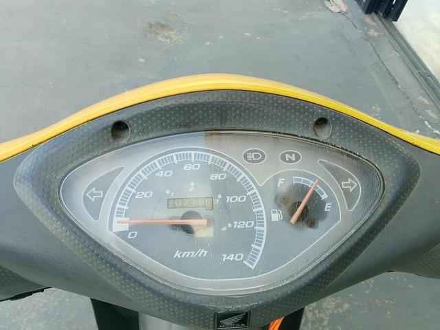 HONDA BIZ 125 ES 2008