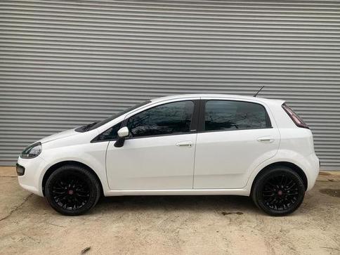 FIAT PUNTO ESSENCE 1.6 2013