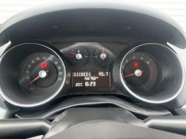 FIAT PUNTO ESSENCE 1.6 2013