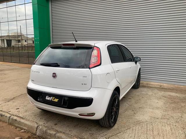 FIAT PUNTO ESSENCE 1.6 2013