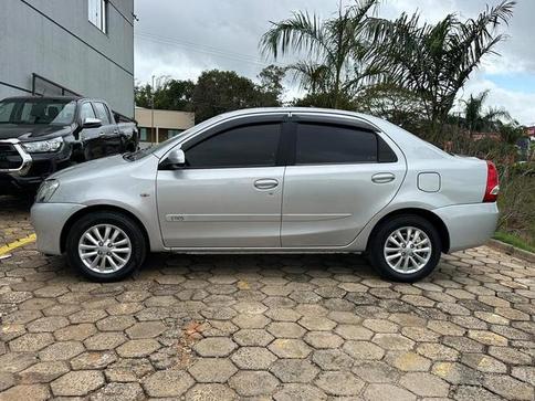 TOYOTA ETIOS SD XLS 2014