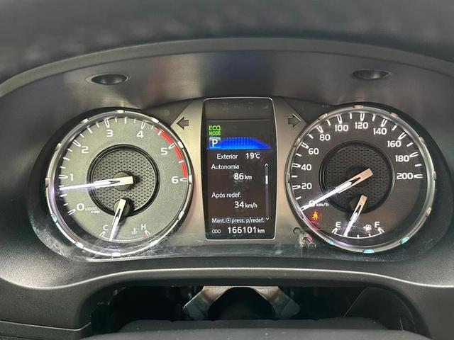 TOYOTA HILUX CDSRVA4FD 2021