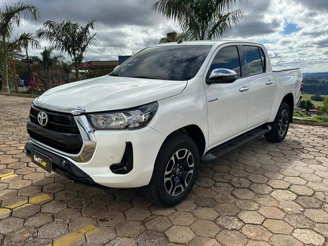 TOYOTA HILUX CDSRVA4FD 2021