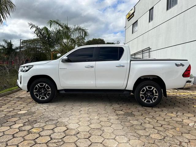 TOYOTA HILUX CDSRVA4FD 2021