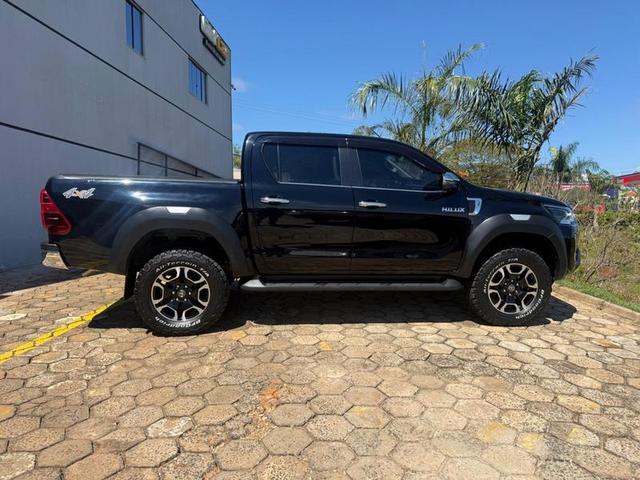 TOYOTA HILUX CDLTDA4ND 2023