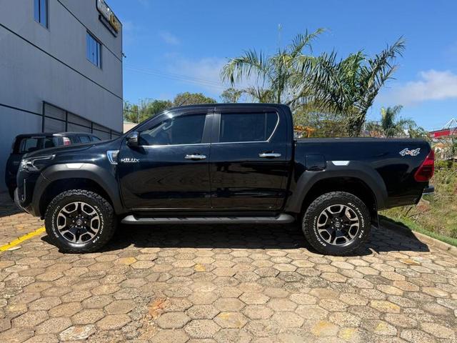 TOYOTA HILUX CDLTDA4ND 2023