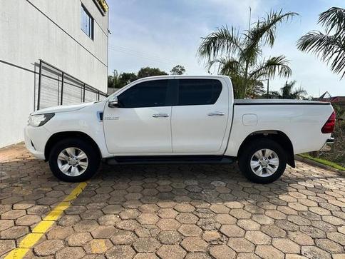 TOYOTA HILUX CDSRVA2GF 2017