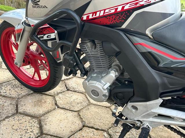 HONDA CB 250F TWISTER 2021