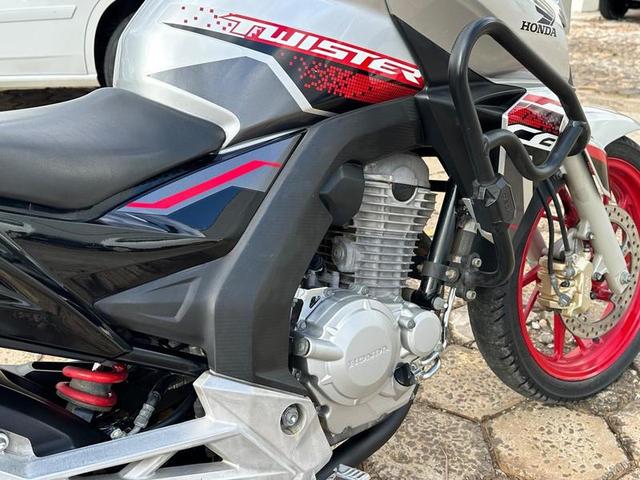 HONDA CB 250F TWISTER 2021