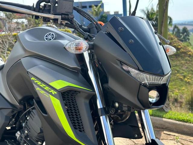 YAMAHA FZ25 FAZER 2024