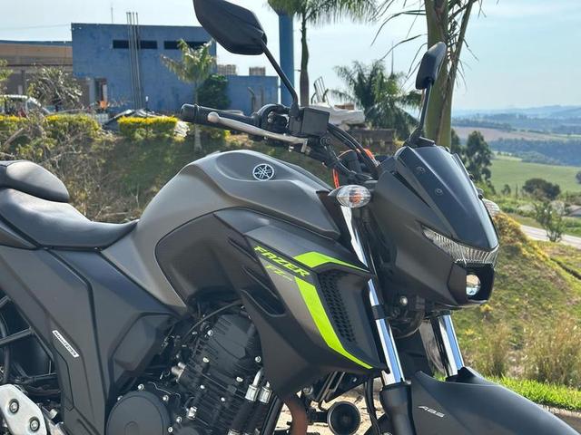YAMAHA FZ25 FAZER 2024